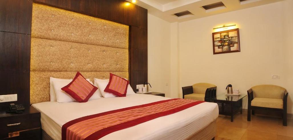 Hotel City Height - Delhi Ncr Id Not Accepted Nova Deli Exterior foto