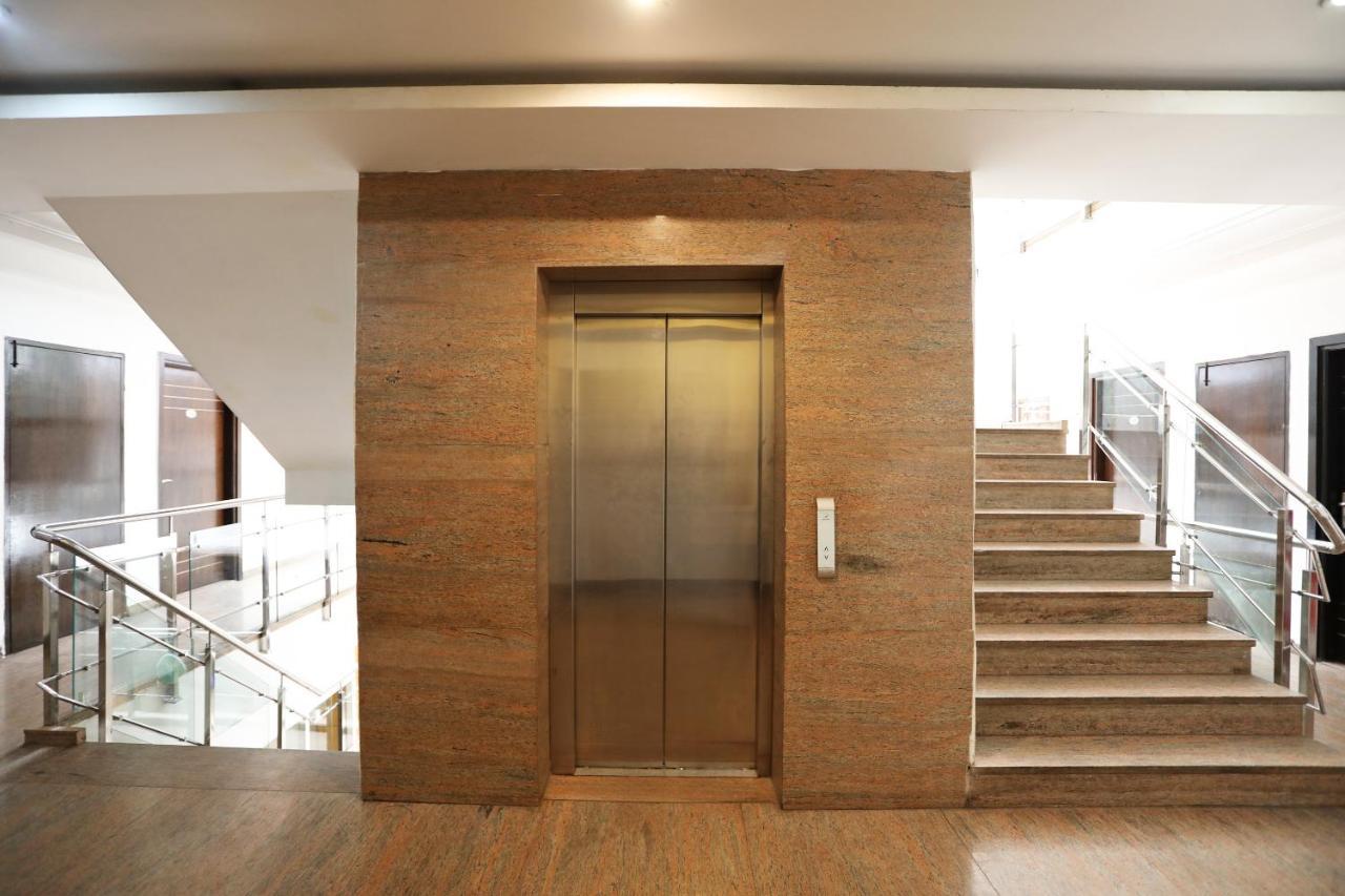Hotel City Height - Delhi Ncr Id Not Accepted Nova Deli Exterior foto