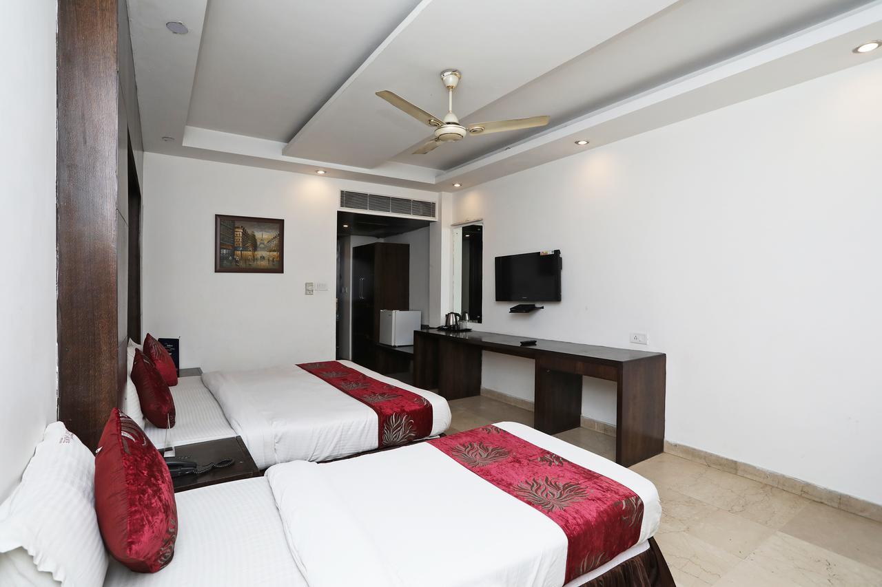 Hotel City Height - Delhi Ncr Id Not Accepted Nova Deli Exterior foto